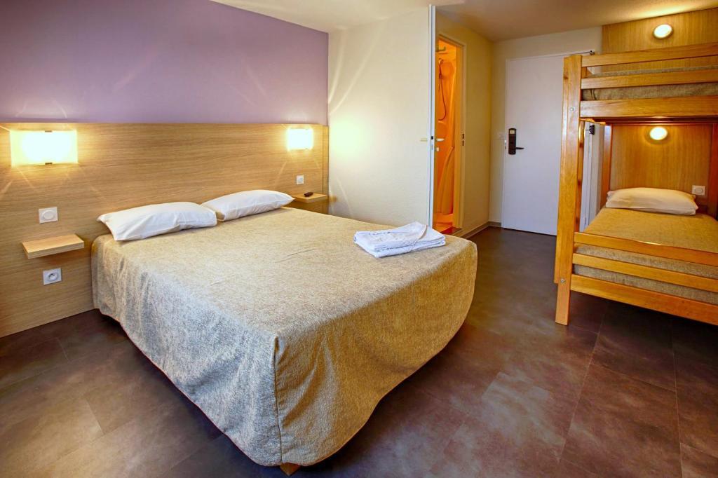 Hotel Formule Club Cenon Oda fotoğraf